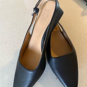 Naturalizer Black Pointed Slingback Flats